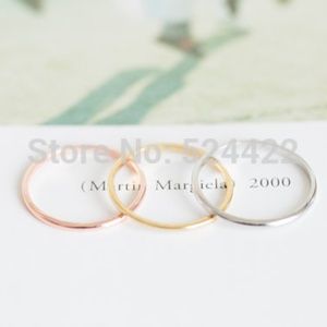 Slim stacking ring